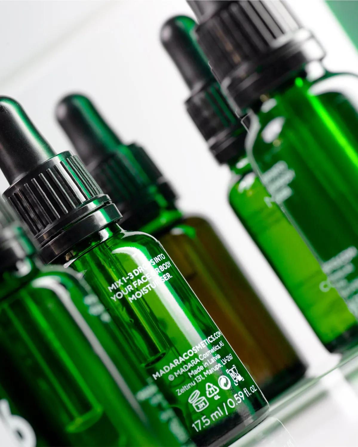 Mádara Custom Actives Dragonhead concentré visage 17,5 ml fermeté