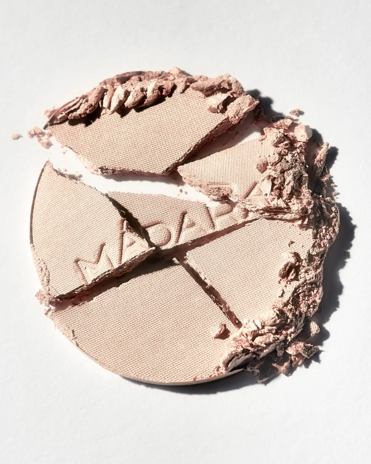 Mádara Soft Glow Stardust enlumineur 6 g fini irisé