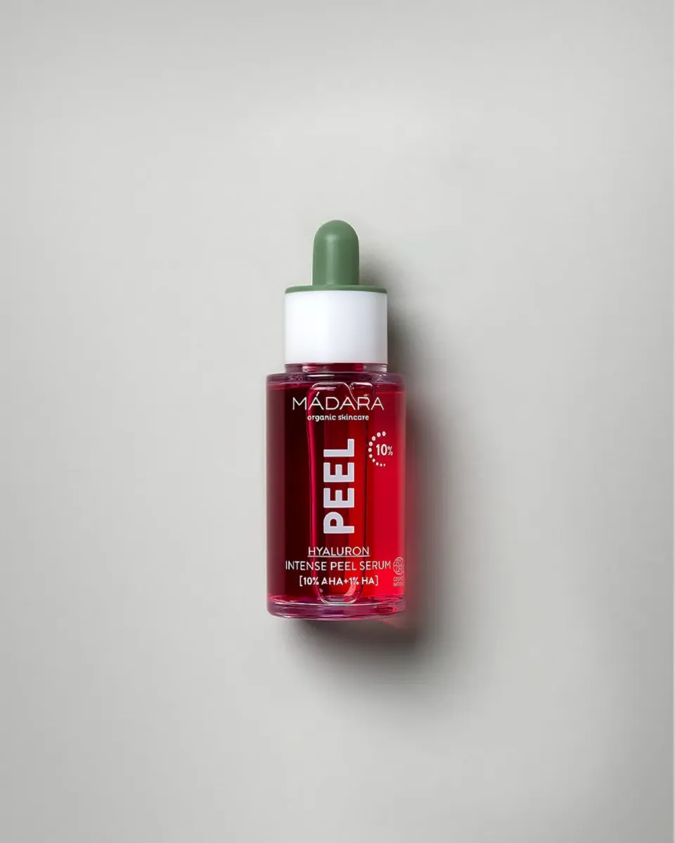 Mádara Hyaluron Intense Peel sérum nuit échantillon éclat
