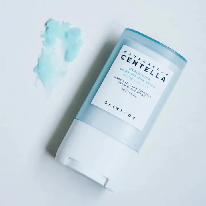 SKIN1004 Madagascar Centella Hyalu-Cica stick solaire 20 g SPF50+