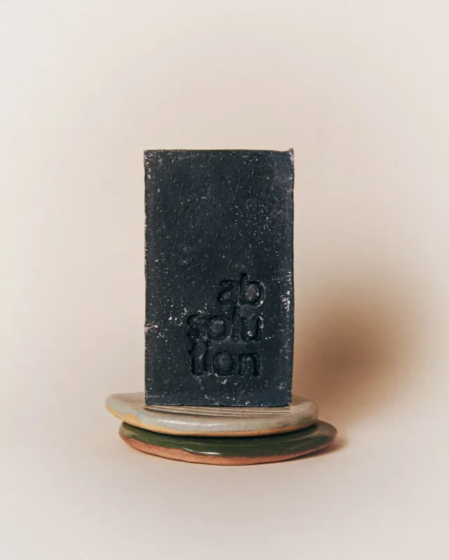 Absolution Le Savon Noir savon solide charbon