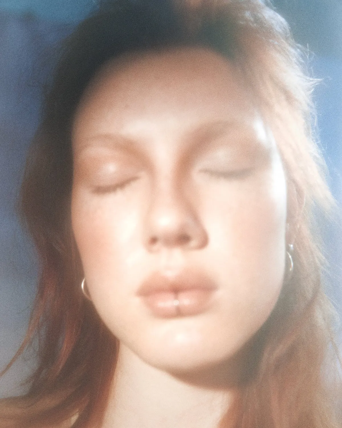 Mádara Soft Glow Stardust enlumineur 6 g fini irisé