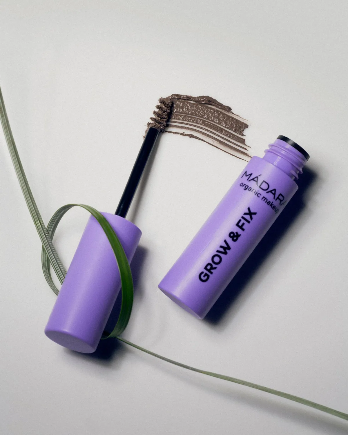 Mádara Grow & Fix Brow and Lash Booster sérum sourcils 4,25 ml