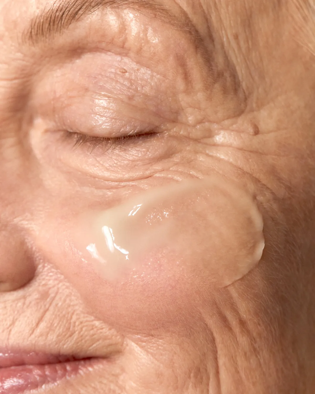 Mádara Age Pro Intense Wrinkle sérum échantillon peaux matures