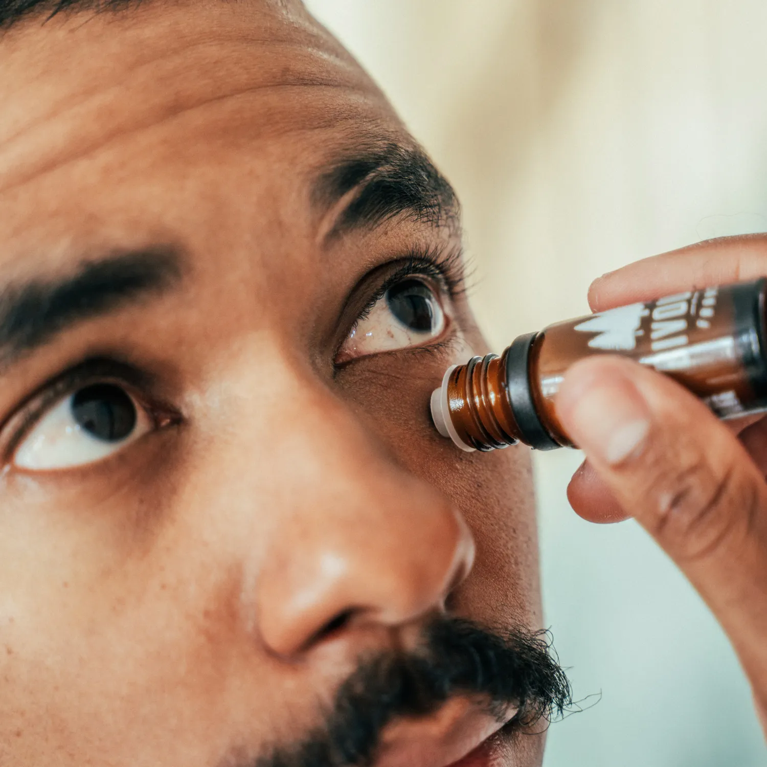 Bivouak Roll-On Contour Yeux bio 10ml caffeine