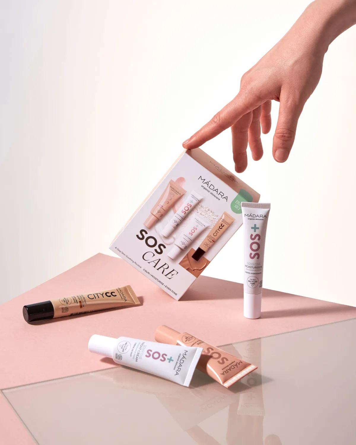 Mádara SOS Care 4-Step Skin-Soothing Routine Set coffret apaisant