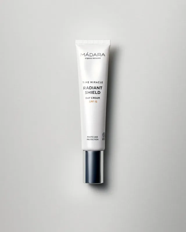Mádara Radiant Shield Day Cream SPF15 crème visage éclat sample