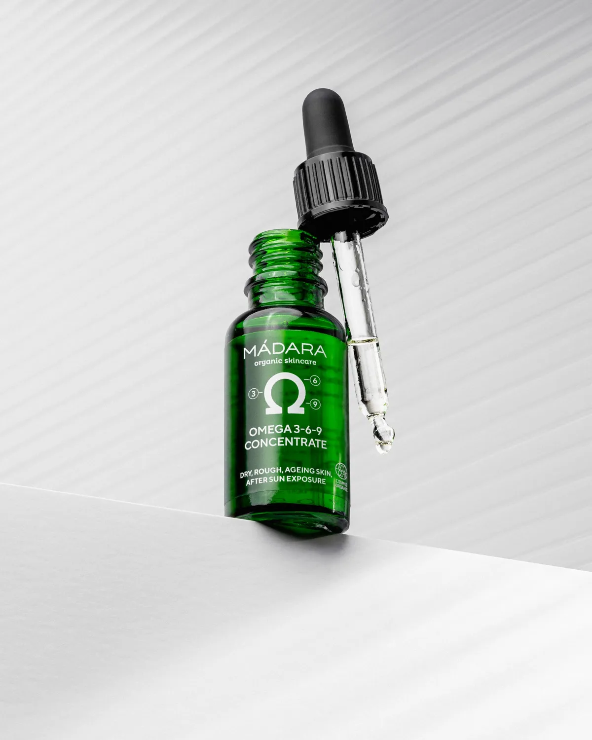 Mádara Custom Actives concentré visage oméga 17,5 ml