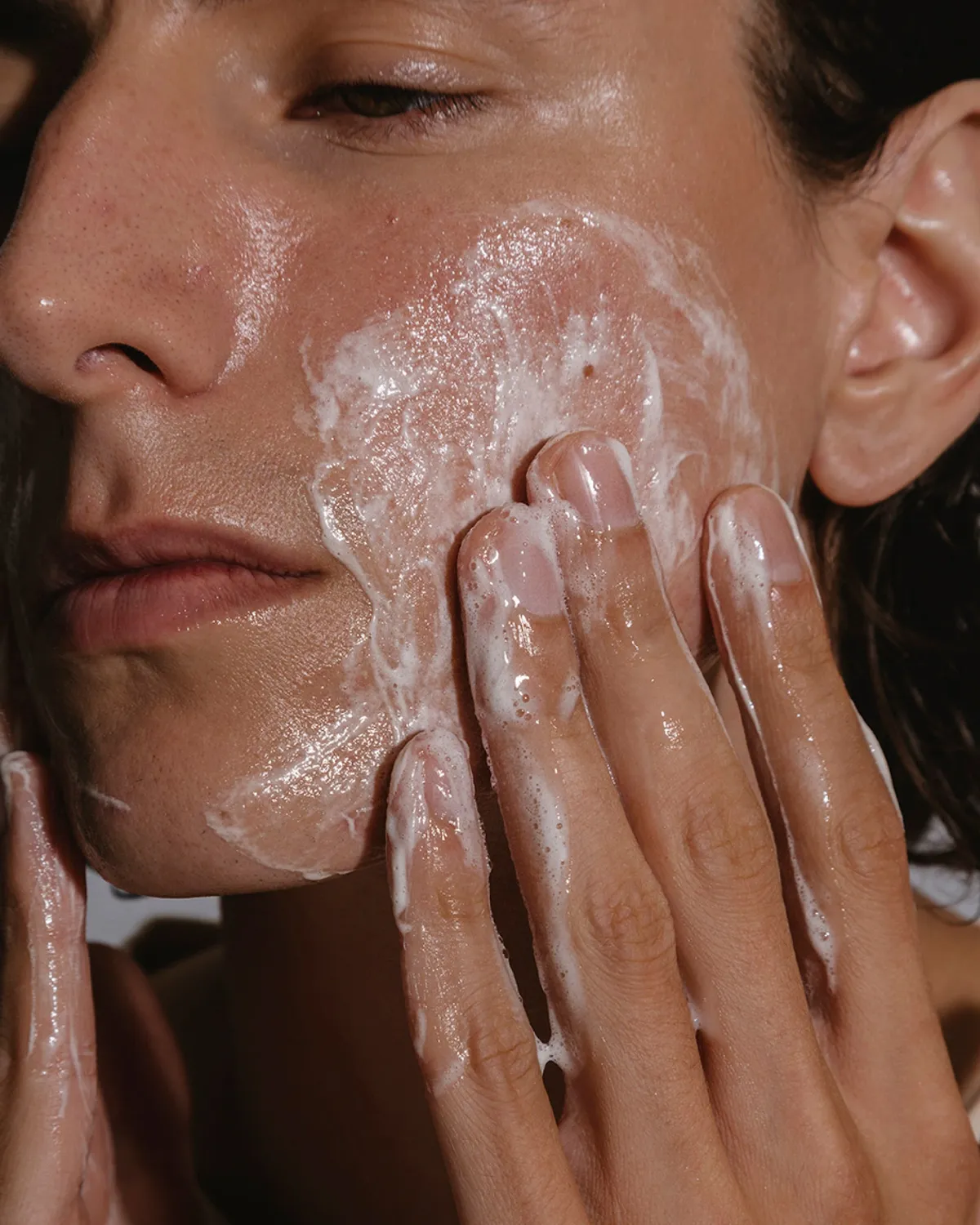 Mádara Sebum Control Gel Nettoyant Visage 140 ml purifiant