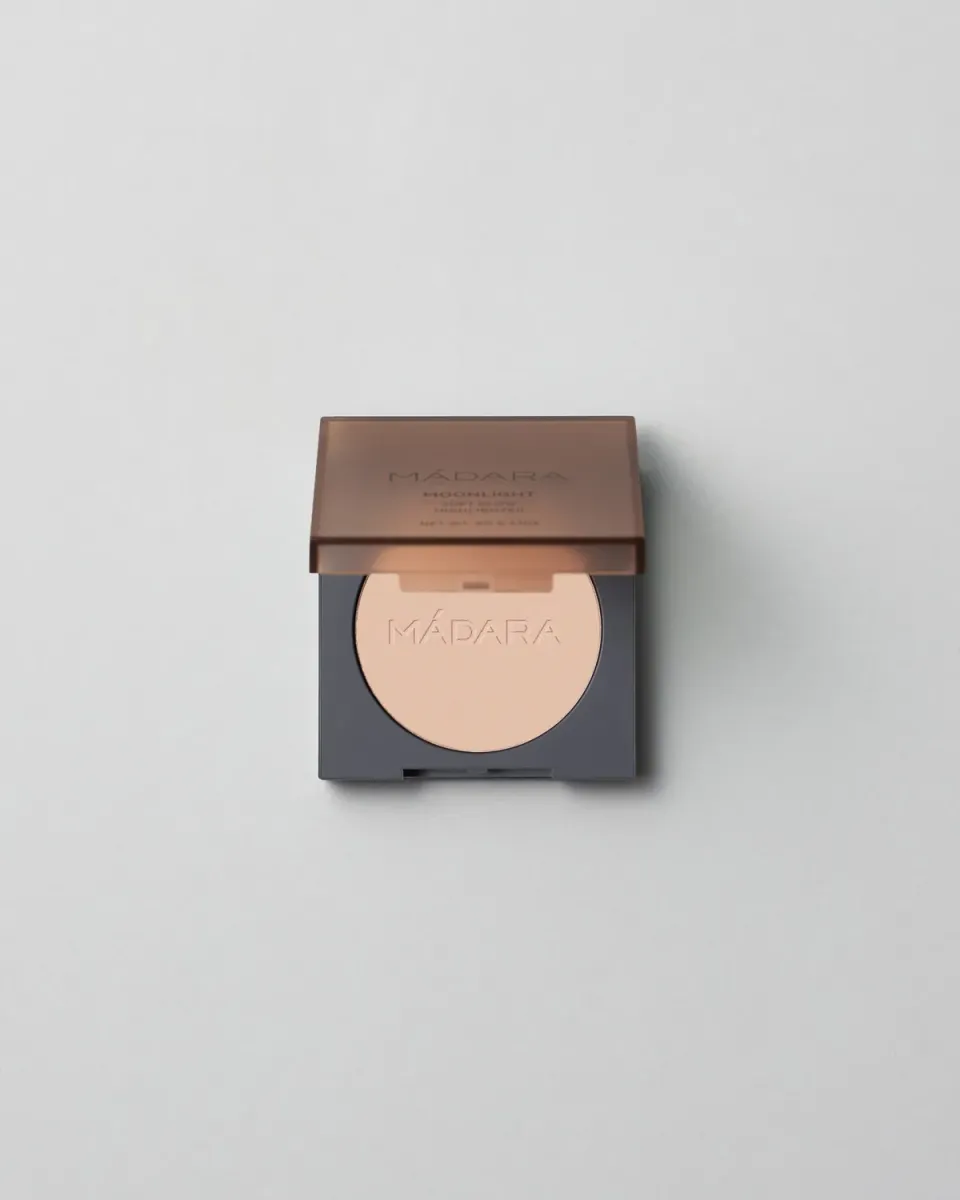 Mádara Soft Glow Stardust enlumineur 6 g fini irisé