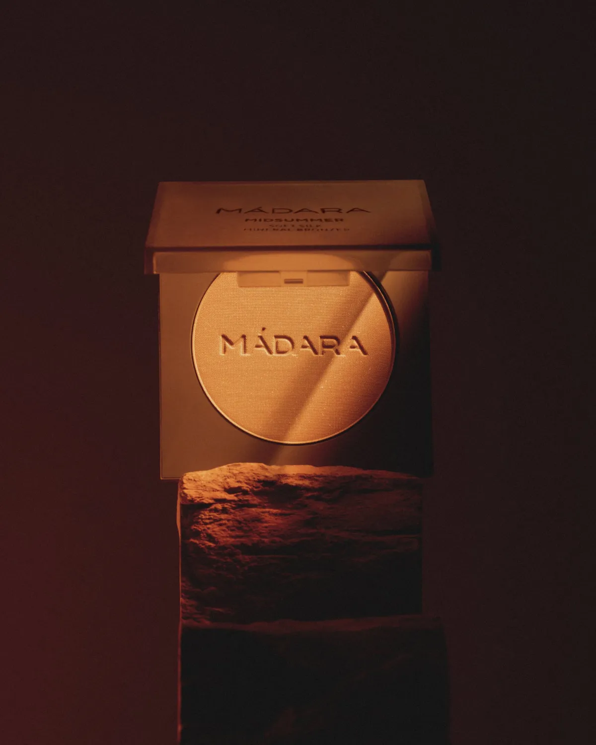 Mádara Soft Silk Mineral Bronzer Heat poudre soleil 9 g