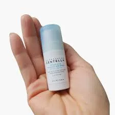 Skin1004 Madagascar Centella Hyalu-Cica stick solaire 7g SPF50+