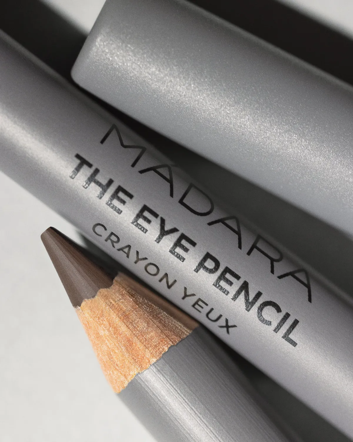 Mádara The Eye Pencil crayon yeux noir 1 g minéral