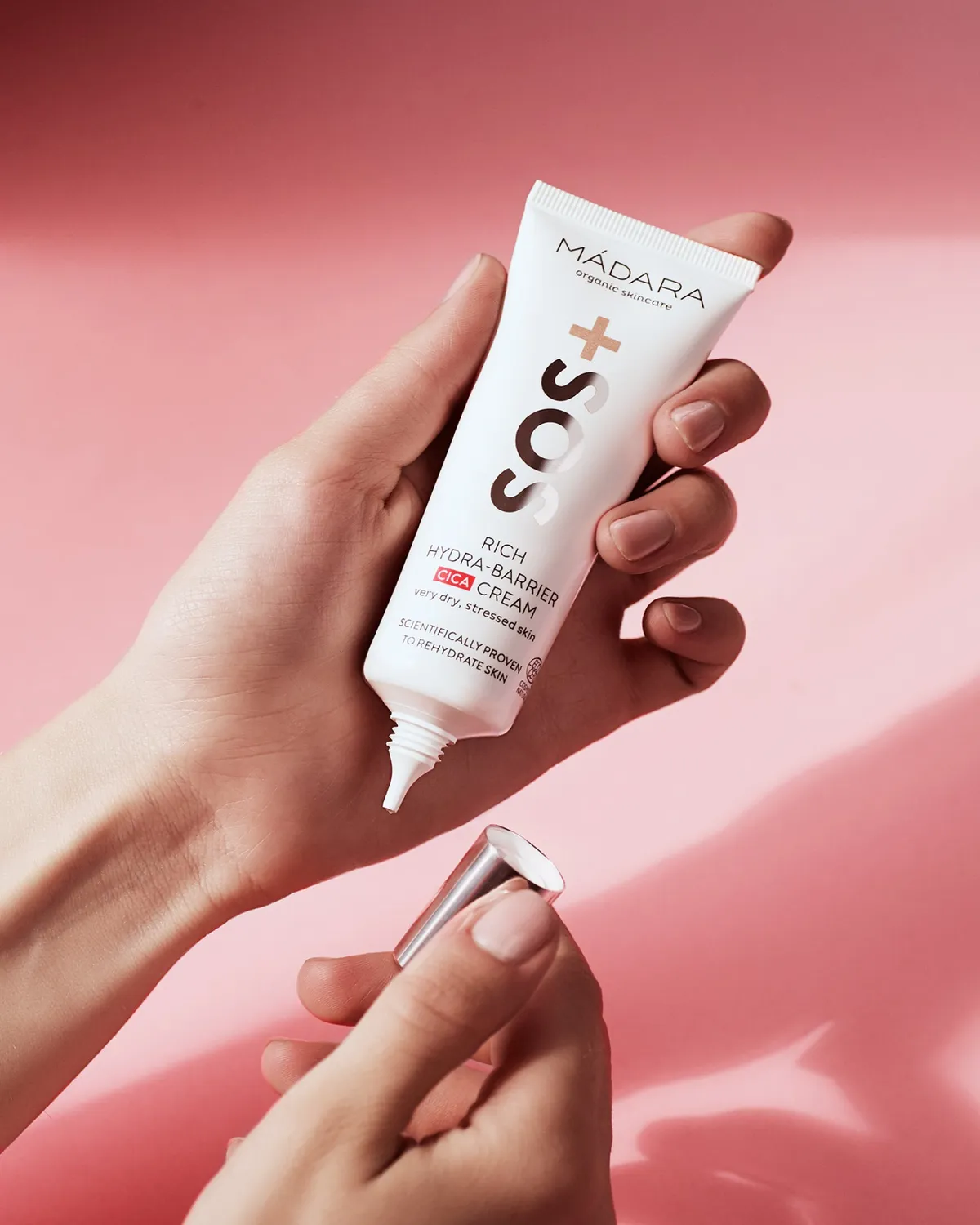 Mádara Rich Hydra-Barrier CICA crème 40 ml échantillon