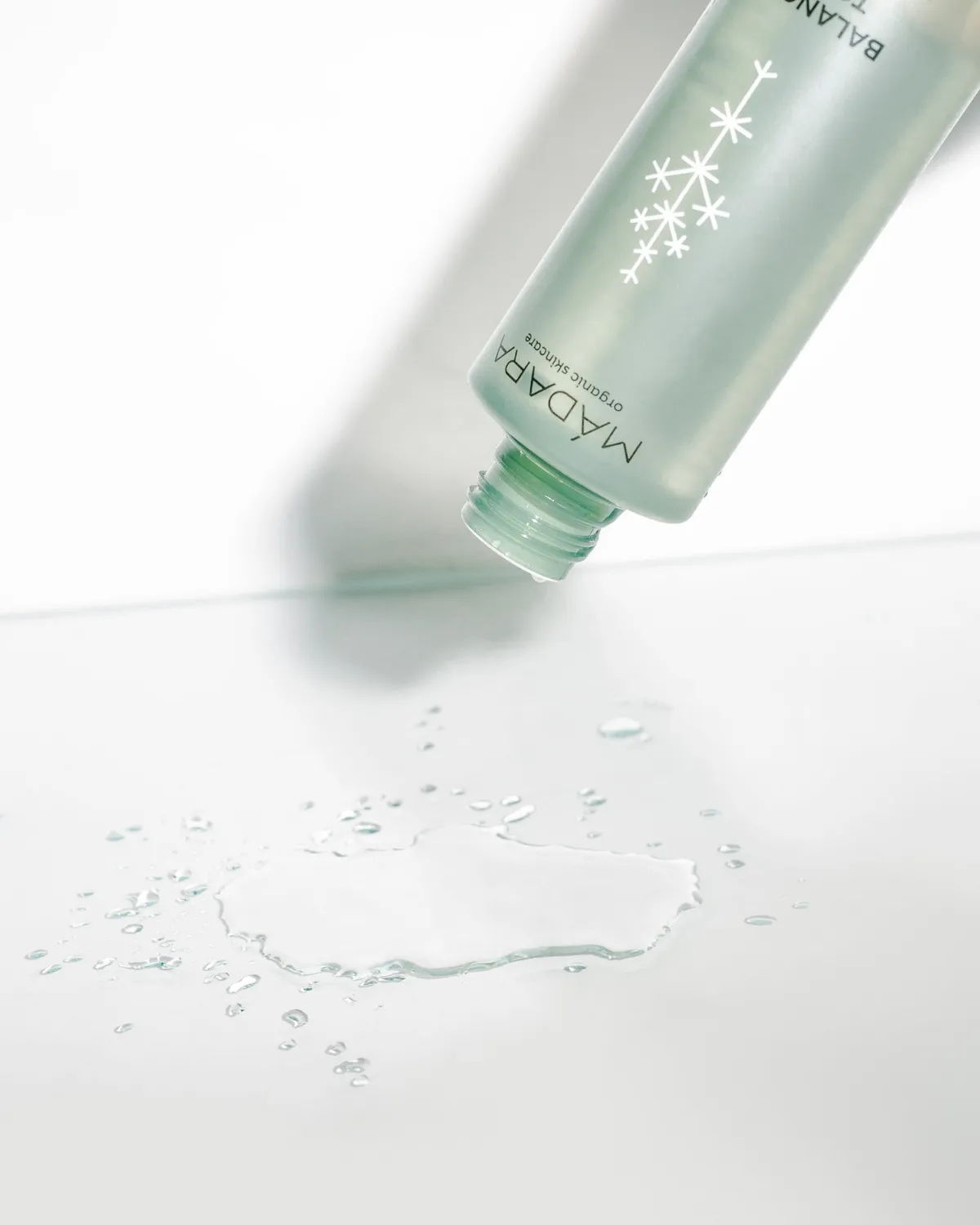 Mádara Balancing Toner lotion 200 ml peau sensible