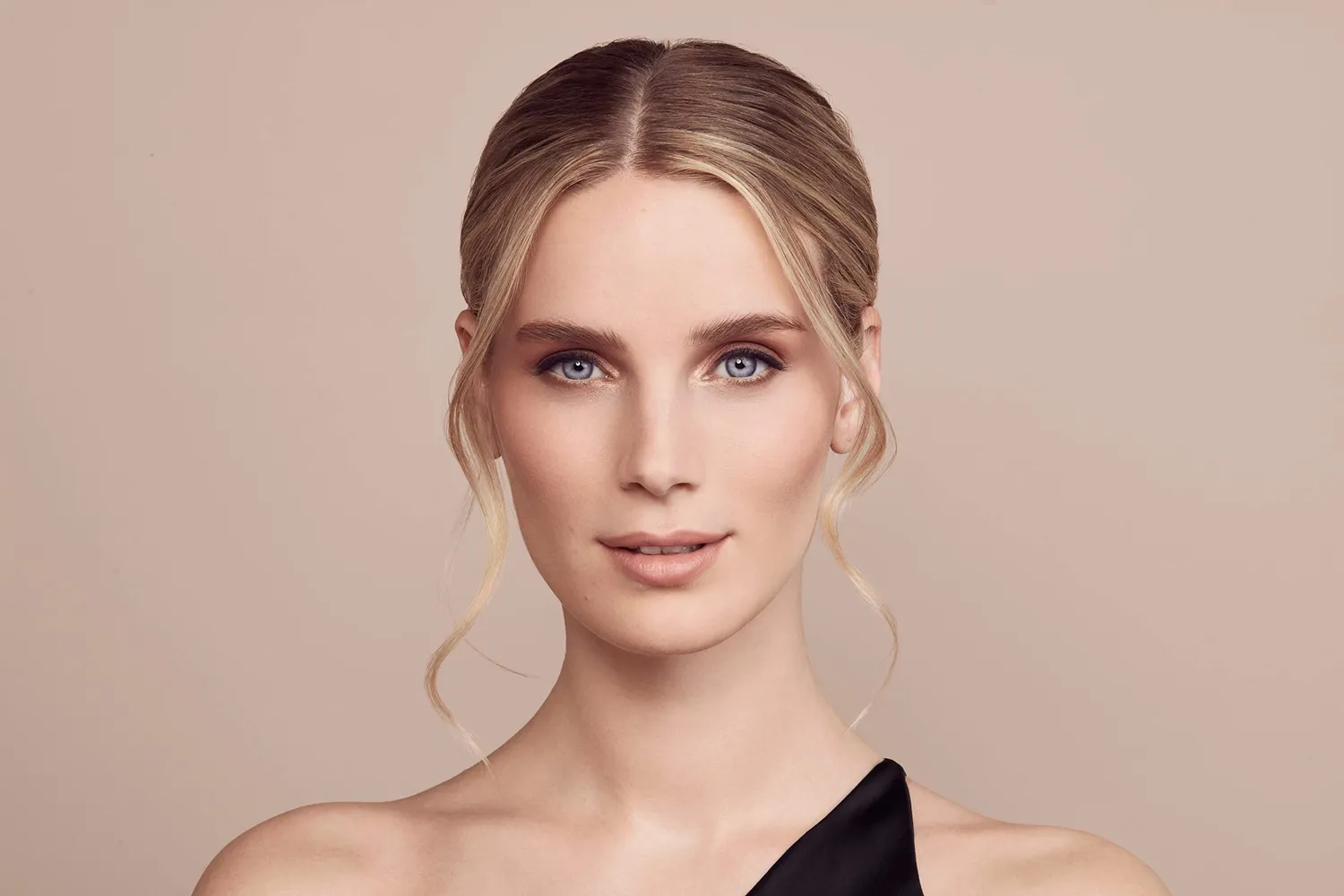M. Asam Magic Finish pinceau kabuki maquillage biseauté