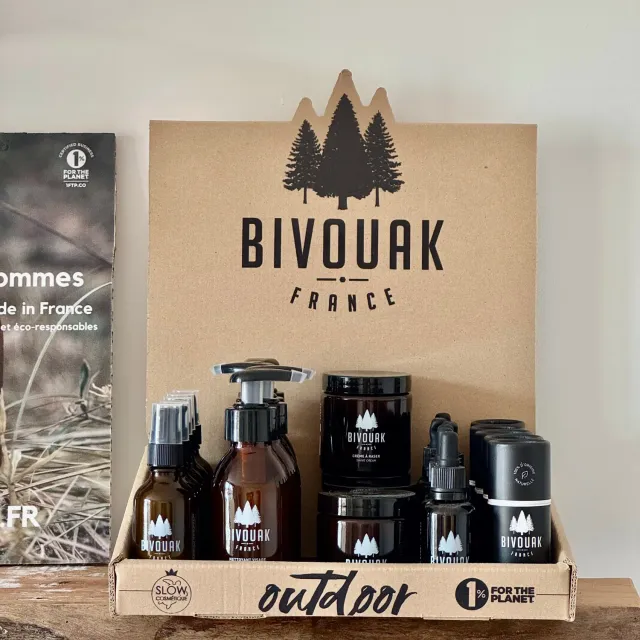 Bivouak Présentoir support carton 27x21x35cm boutique
