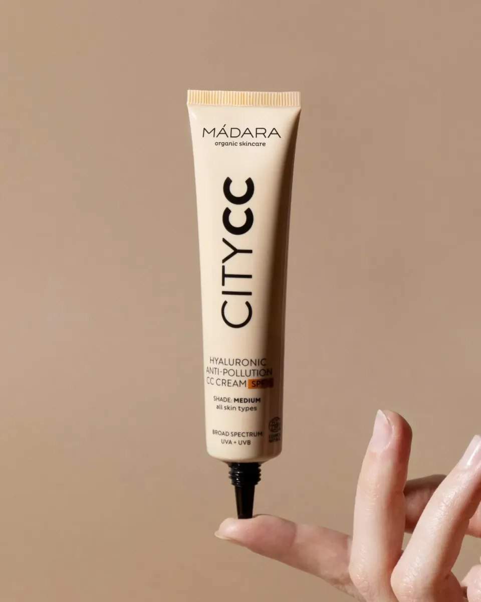 Mádara City CC Crème teintée SPF15 40 ml Light