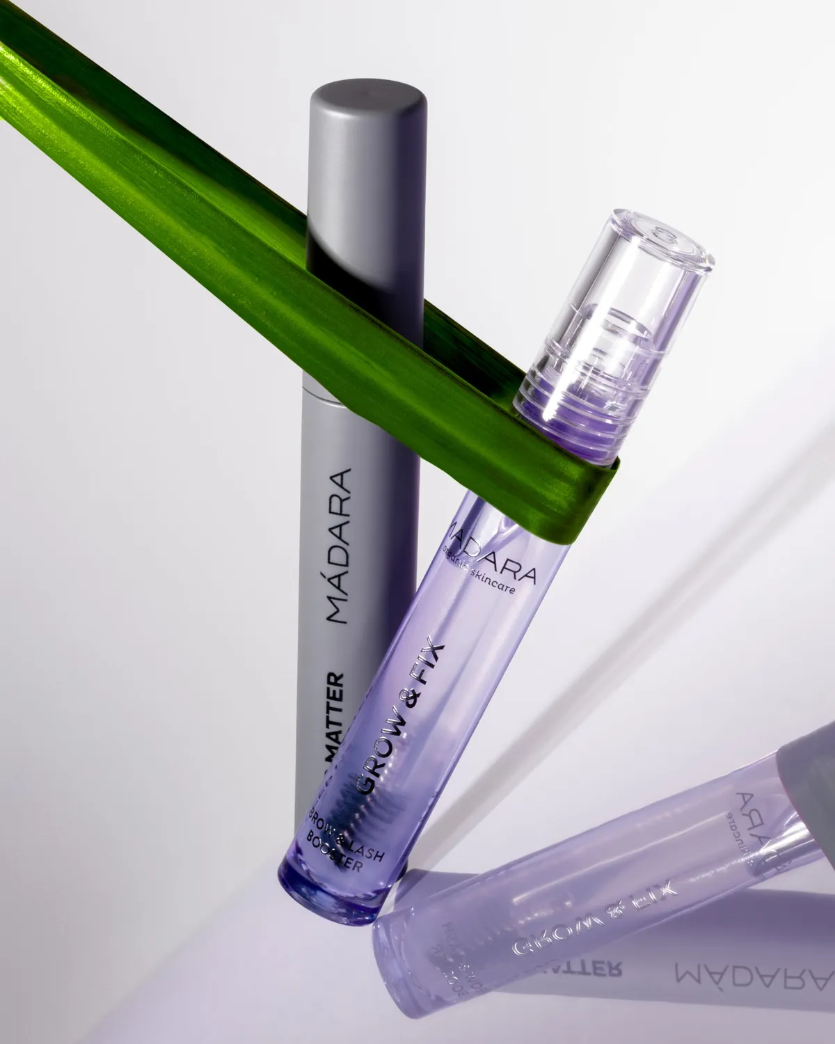 Mádara Brow Lash Duo kit regard mascara + booster 4,25+6 ml