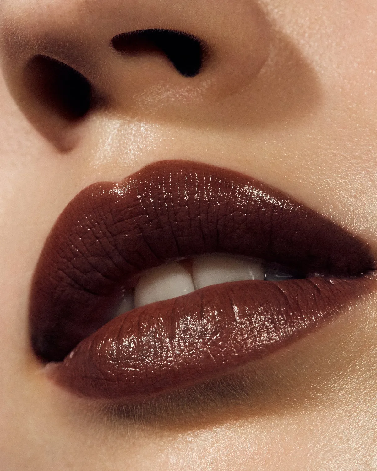 Mádara Satin Shine Flattery 501 rouge à lèvres 3,8 g satiné