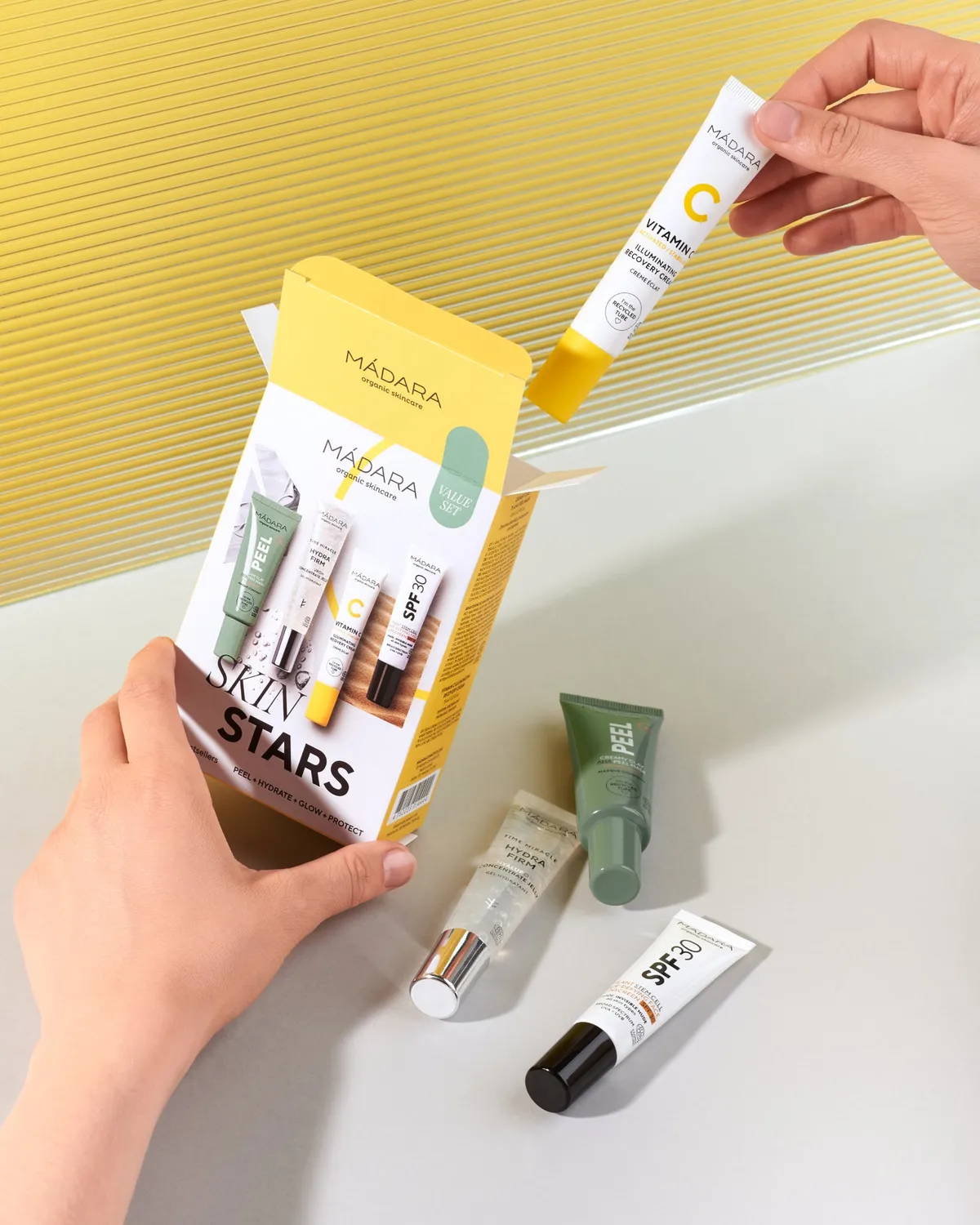 Mádara Skin Stars coffret visage 4 minis hydratation éclat